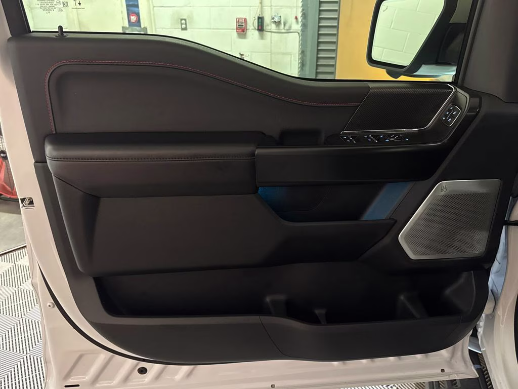 2024 Oxford White Ford F-150 Raptor 4X4 Truck