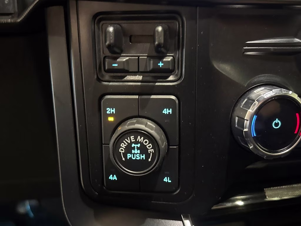 2024 Oxford White Ford F-150 Raptor 4X4 Truck