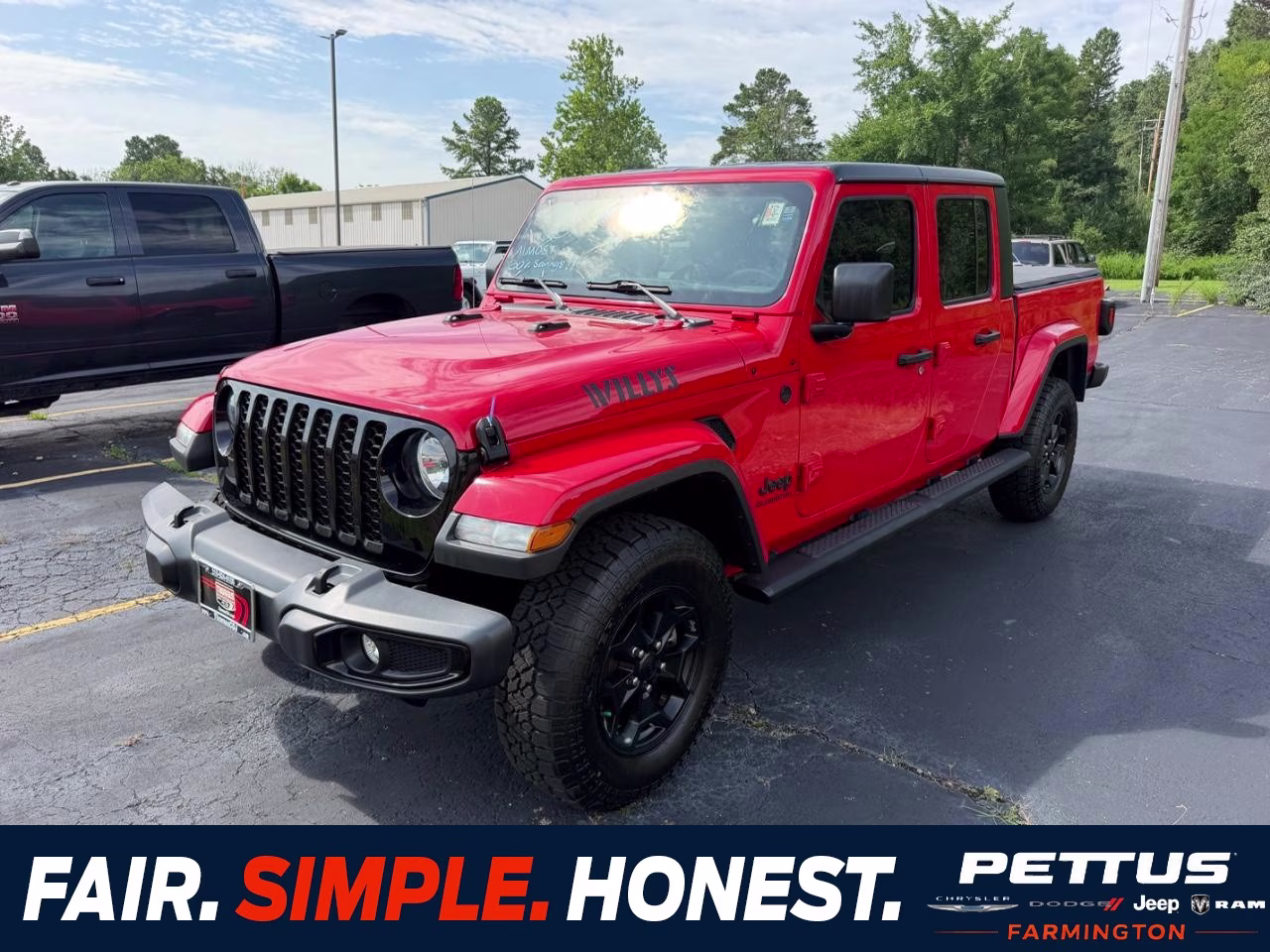 2021 Firecracker Red Clearcoat Jeep Gladiator 4WD Willys 4X4 Truck