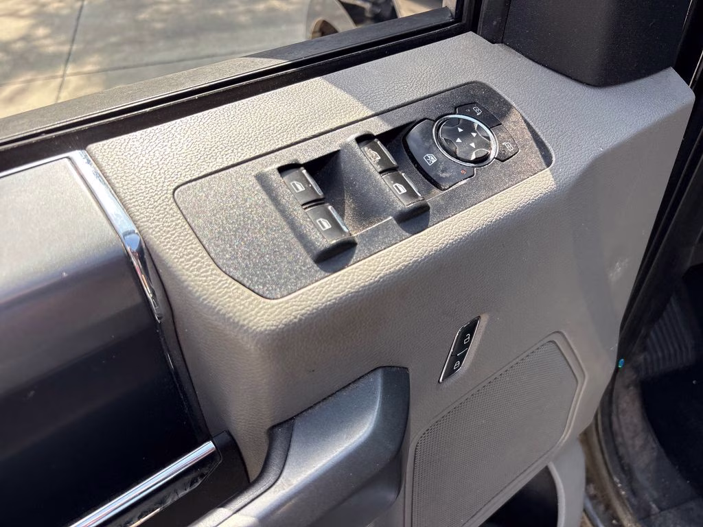 2018 Black Ford F-150 XLT 4X4 Truck