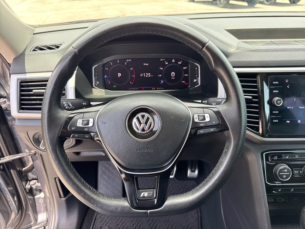 2019 Platinum Gray Metallic Volkswagen Atlas 3.6L V6 SEL R-Line FWD SUV