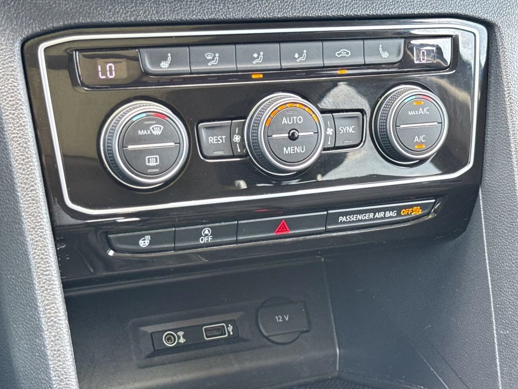 2019 Platinum Gray Metallic Volkswagen Atlas 3.6L V6 SEL R-Line FWD SUV