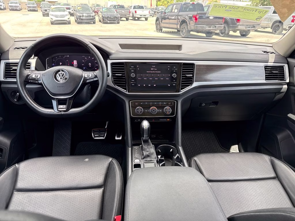 2019 Platinum Gray Metallic Volkswagen Atlas 3.6L V6 SEL R-Line FWD SUV