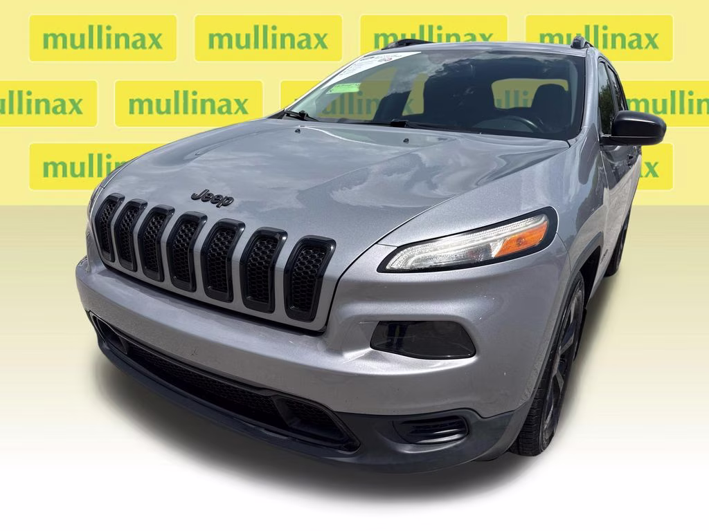 2017 Billet Silver Metallic Clearcoat Jeep Cherokee Sport FWD SUV