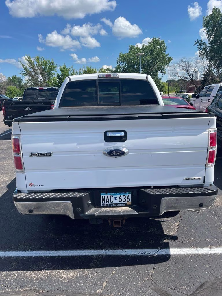 2014 Oxford White Ford F-150 XLT Plus w/Convenience Pkg 4X4 Truck