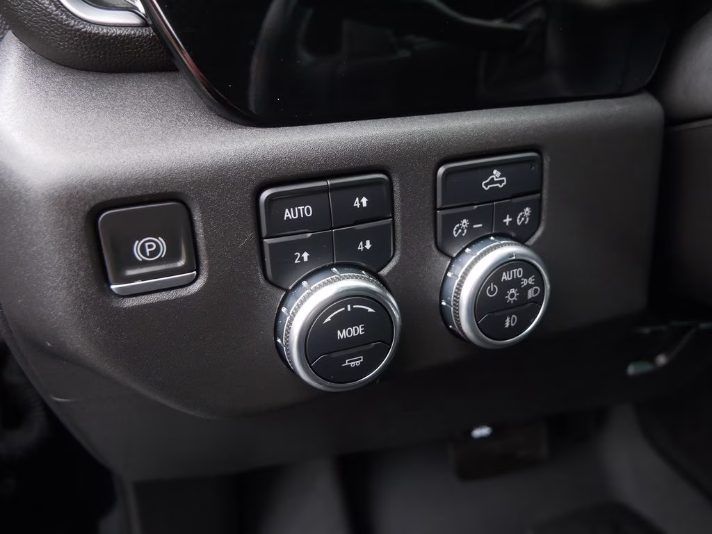 2022 Black GMC Sierra 1500 Elevation 4X4 Truck