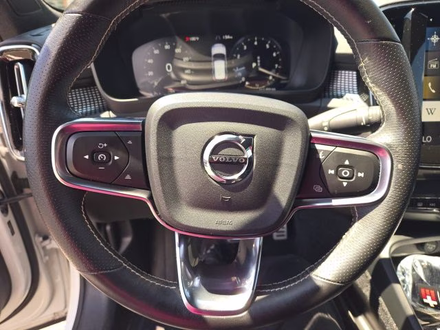 2021 White Volvo XC40 R-Design AWD SUV