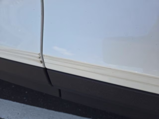 2021 White Volvo XC40 R-Design AWD SUV
