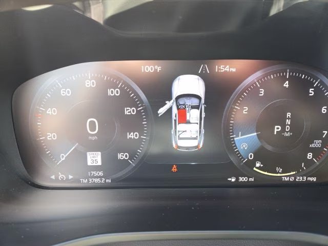 2021 White Volvo XC40 R-Design AWD SUV
