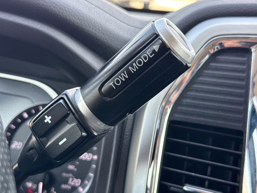 2021 Gun Metallic Nissan Titan SV RWD Truck