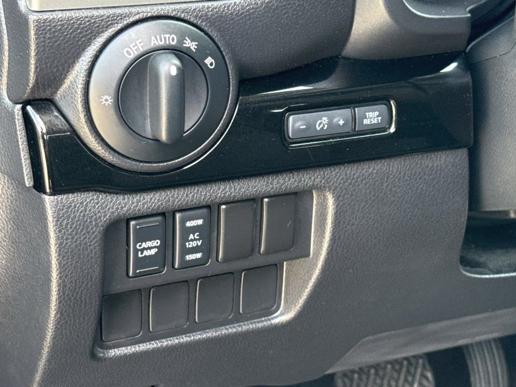 2021 Gun Metallic Nissan Titan SV RWD Truck