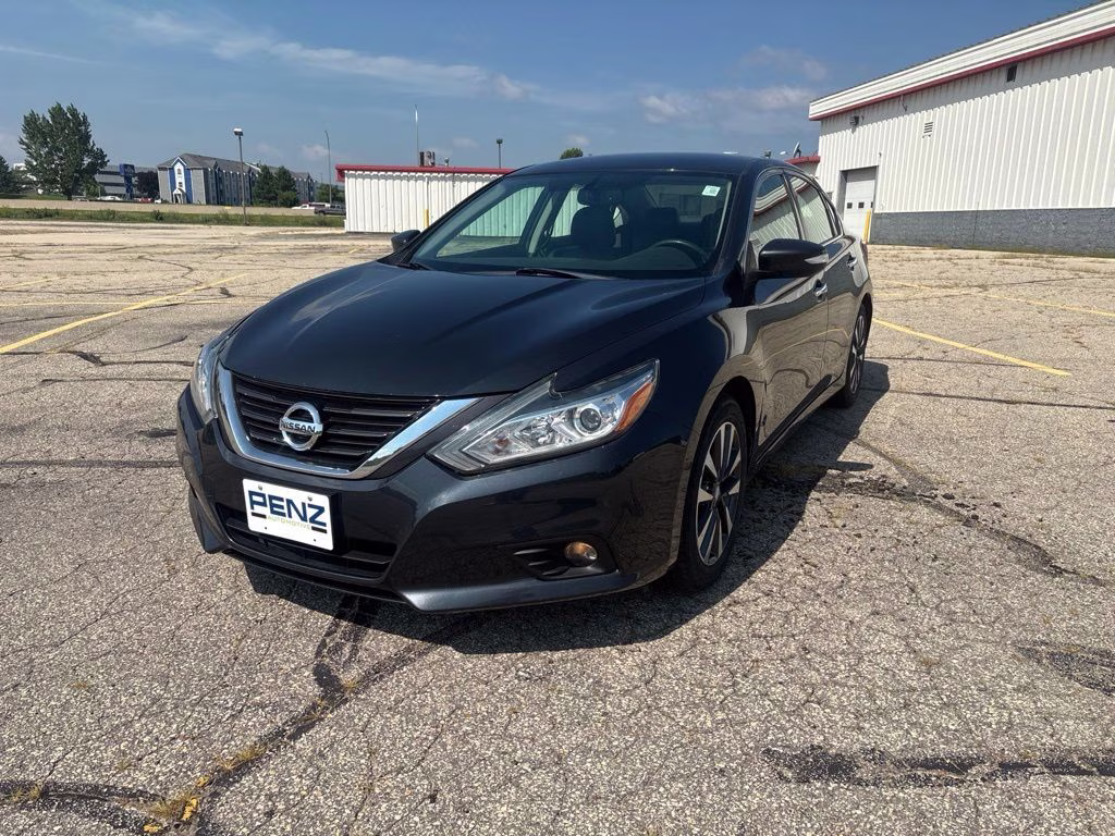2017 Super Black Nissan Altima 2.5 SL FWD Sedan