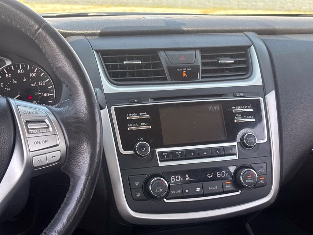 2017 Super Black Nissan Altima 2.5 SL FWD Sedan