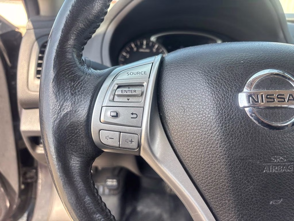 2017 Super Black Nissan Altima 2.5 SL FWD Sedan