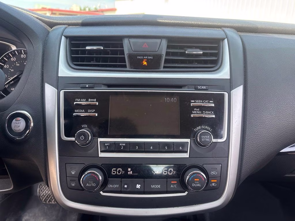 2017 Super Black Nissan Altima 2.5 SL FWD Sedan