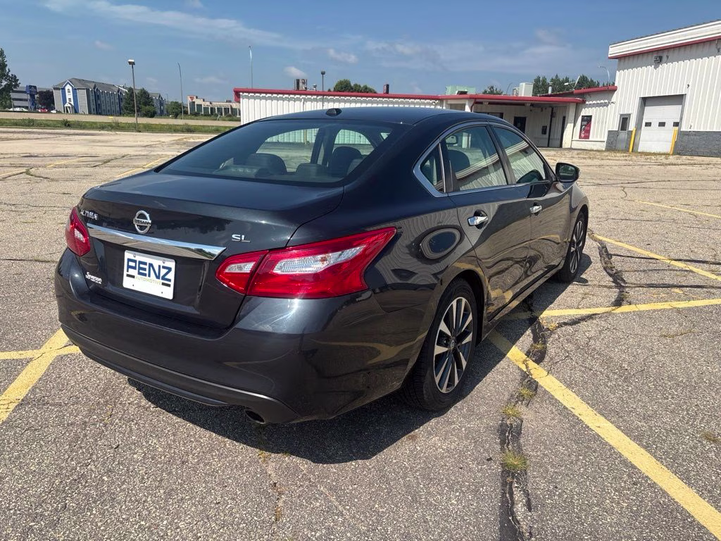 2017 Super Black Nissan Altima 2.5 SL FWD Sedan