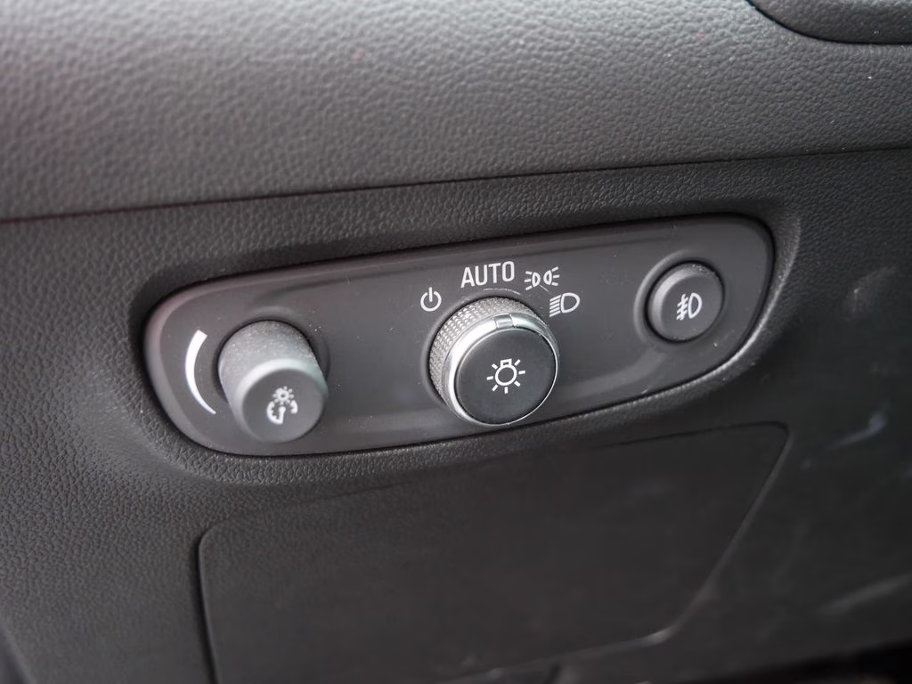 2023 Ebony Twilight Metallic Buick Encore GX Preferred w/ FWD FWD SUV