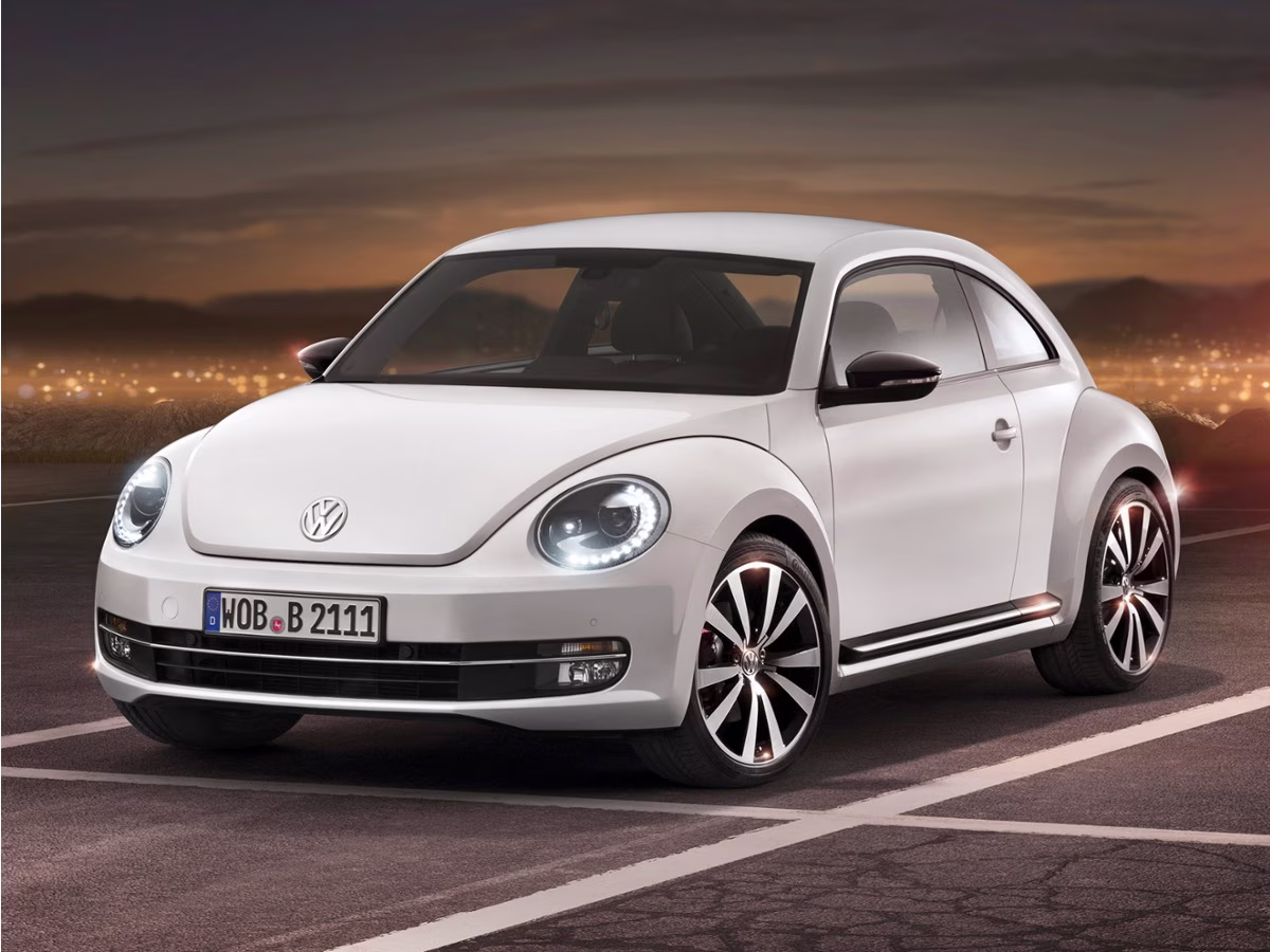 2013 Red Volkswagen Beetle FWD Hatchback