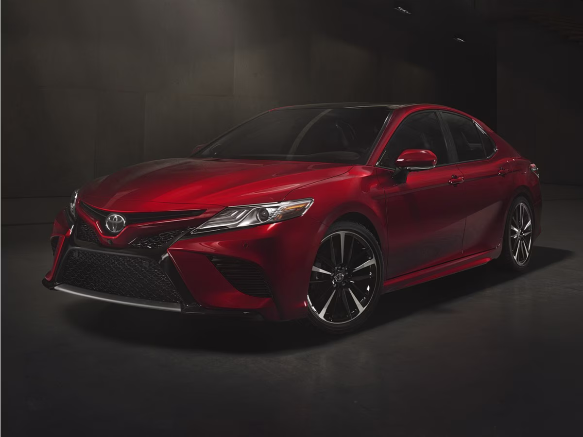 2020 Blue Toyota Camry FWD Sedan