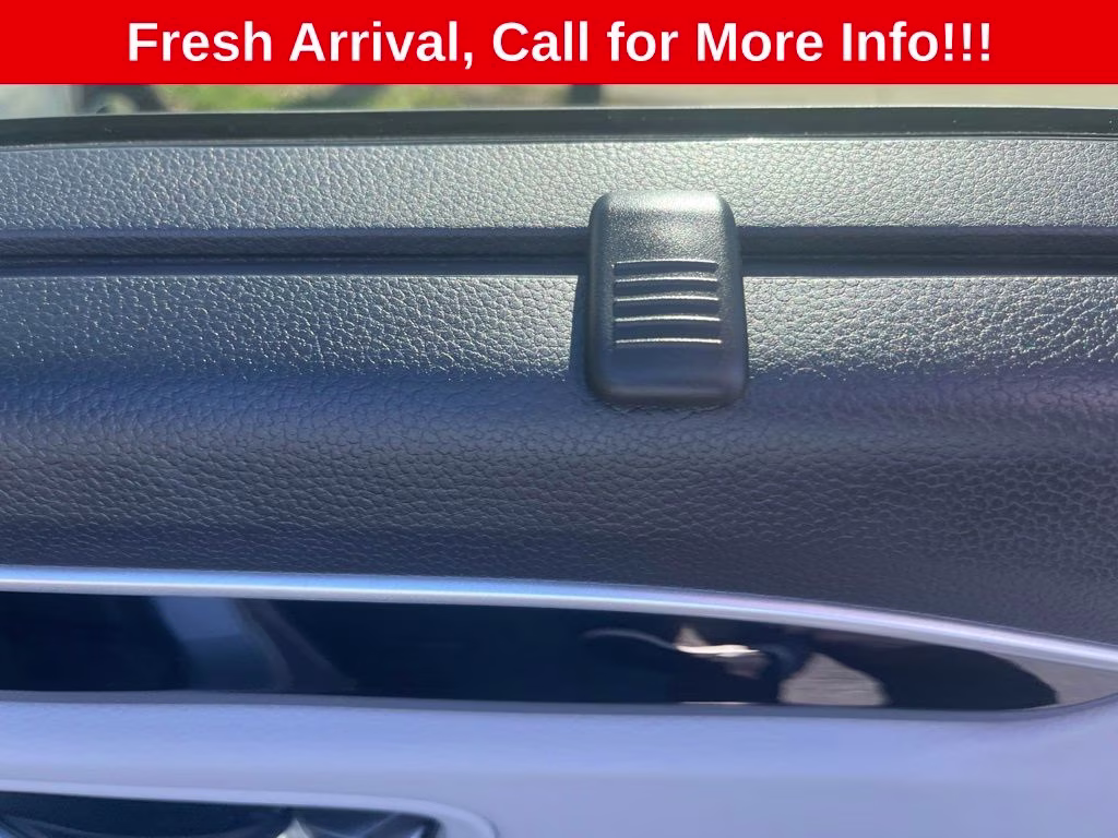 2025 Lunar Silver Metallic Honda Pilot EX-L AWD SUV