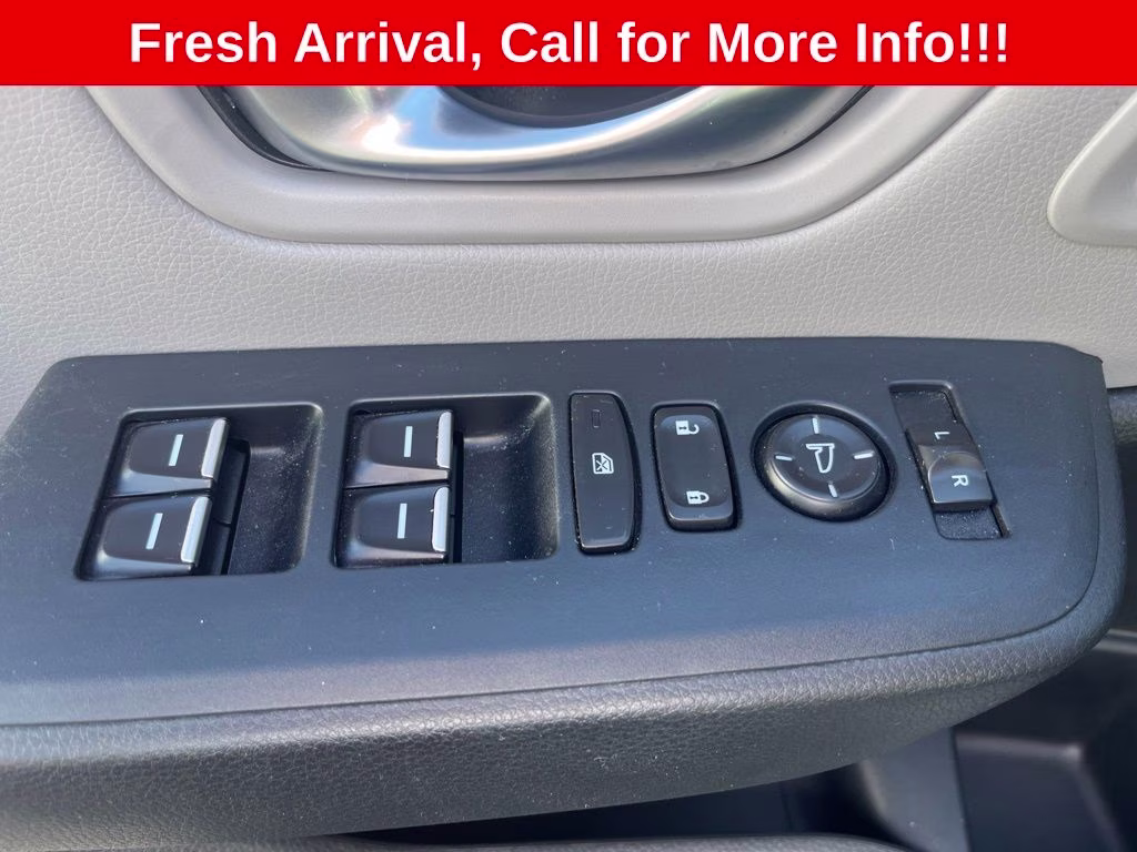 2025 Lunar Silver Metallic Honda Pilot EX-L AWD SUV