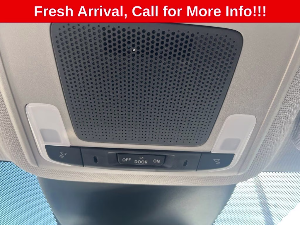 2025 Lunar Silver Metallic Honda Pilot EX-L AWD SUV