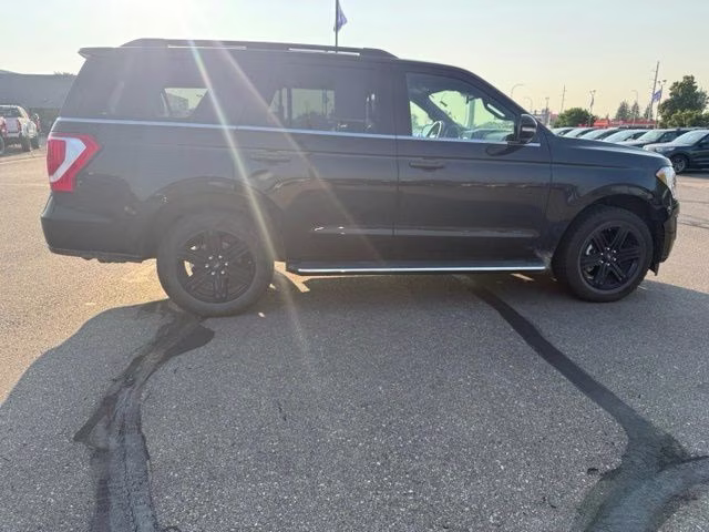 2021 Agate Black Metallic Ford Expedition XLT 4X4 SUV