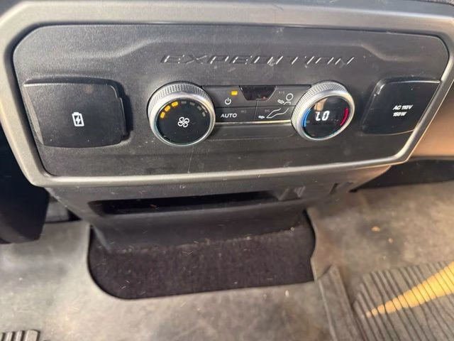 2021 Agate Black Metallic Ford Expedition XLT 4X4 SUV