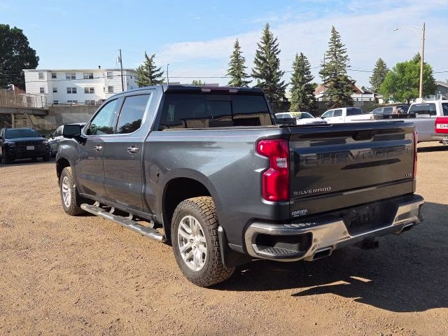 2020 Shadow Gray Metallic Chevrolet Silverado 1500 LTZ 4X4 Truck