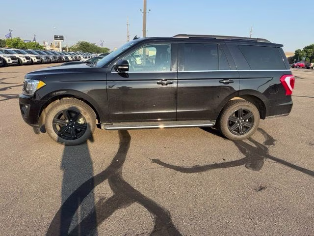 2021 Agate Black Metallic Ford Expedition XLT 4X4 SUV