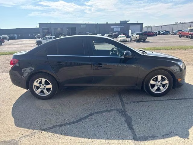 2011 Black Granite Metallic Chevrolet Cruze 2LT FWD Sedan