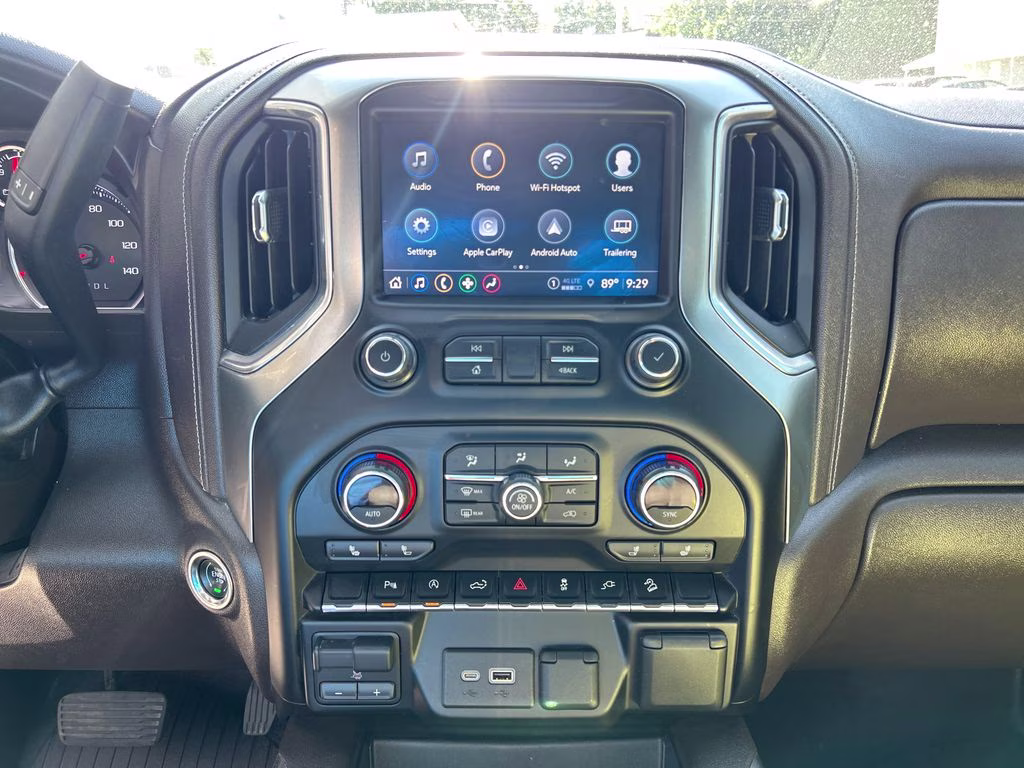 2021 Summit White Chevrolet Silverado 1500 RST 4X4 Truck