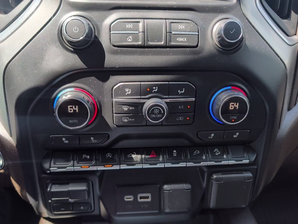 2021 Summit White Chevrolet Silverado 1500 RST 4X4 Truck