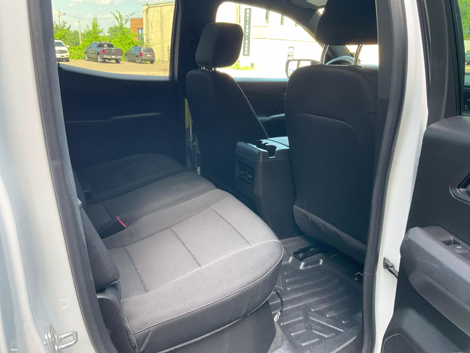 2024 Summit White Chevrolet Colorado Trail Boss 4X4 Truck