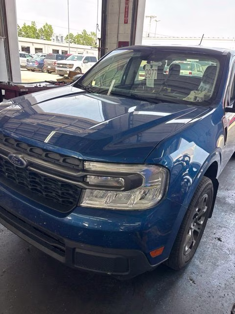 2024 Blue Metallic Ford Maverick XLT FWD Truck