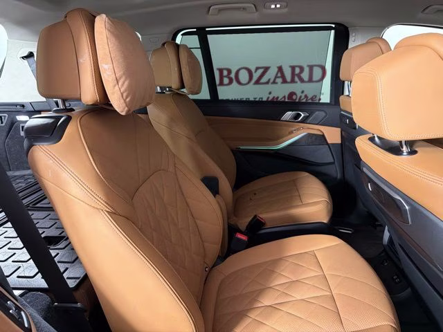 2024 Black Sapphire Metallic BMW X7 xDrive40i AWD SUV