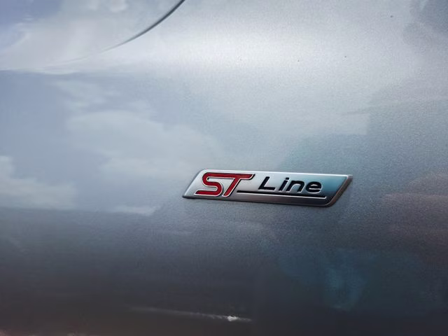 2023 Silver Metallic Ford Escape ST-Line FWD SUV