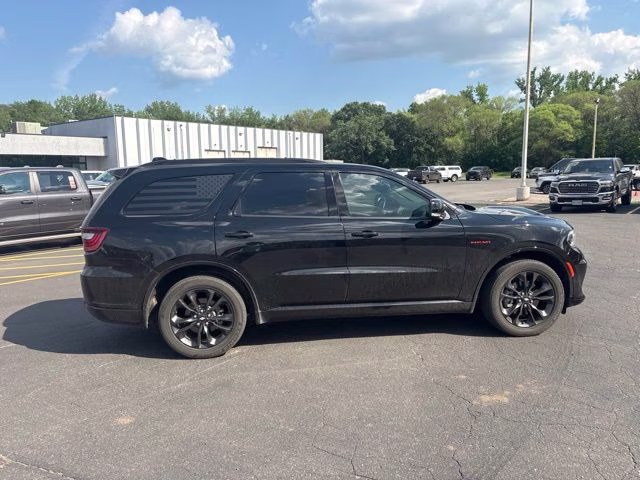 2025 DB Black Crystal Clearcoat Dodge Durango R/T Plus AWD SUV