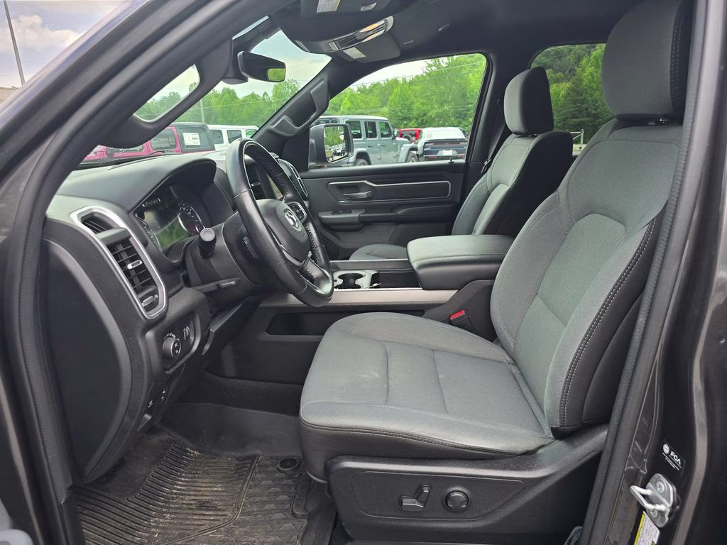 2022 Granite Crystal Metallic Clearcoat Ram 1500 Big Horn/Lone Star 4X4 Truck