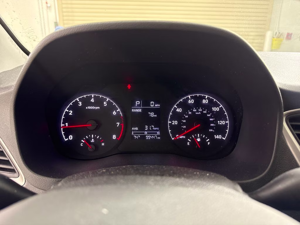 2019 Frost White Hyundai Accent SE FWD Sedan