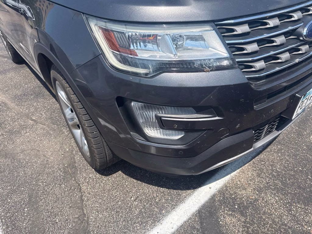2017 Magnetic Ford Explorer XLT w/Comfort & Tow Pkg 4X4 SUV
