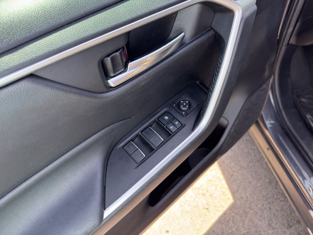 2022 Magnetic Gray Metallic Toyota RAV4 XLE FWD SUV