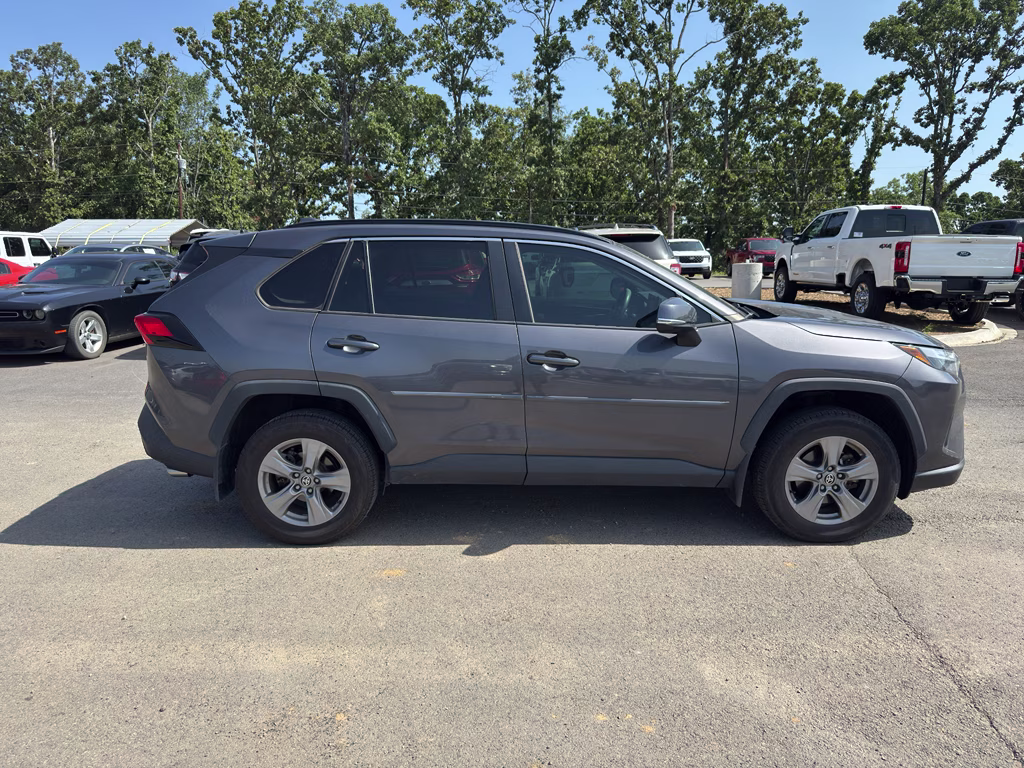 2022 Magnetic Gray Metallic Toyota RAV4 XLE FWD SUV