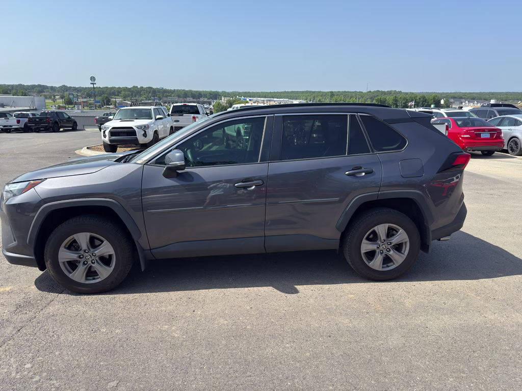 2022 Magnetic Gray Metallic Toyota RAV4 XLE FWD SUV