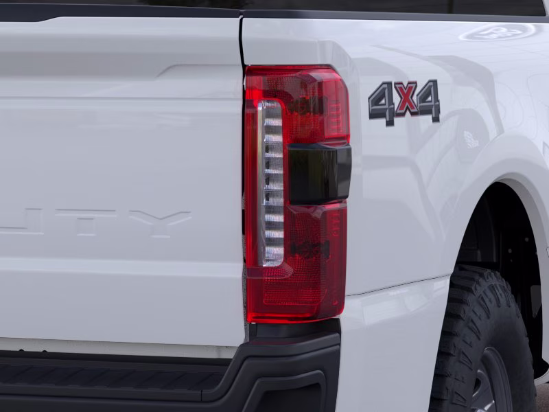 2026 Oxford White Ford Super Duty F-250 SRW XL 4X4 Truck
