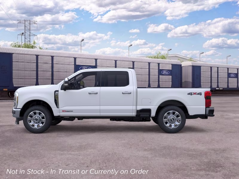 2026 Star White Metallic Tri-Coat Ford Super Duty F-250 SRW LARIAT 4X4 Truck