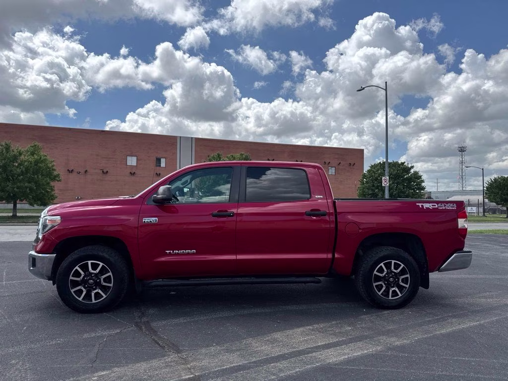 2018 Barcelona Red Metallic Toyota Tundra SR5 4X4 Truck