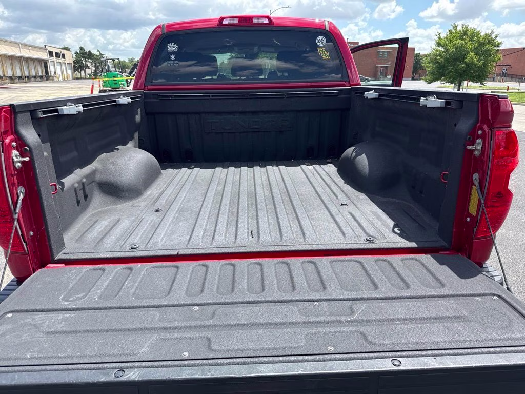 2018 Barcelona Red Metallic Toyota Tundra SR5 4X4 Truck