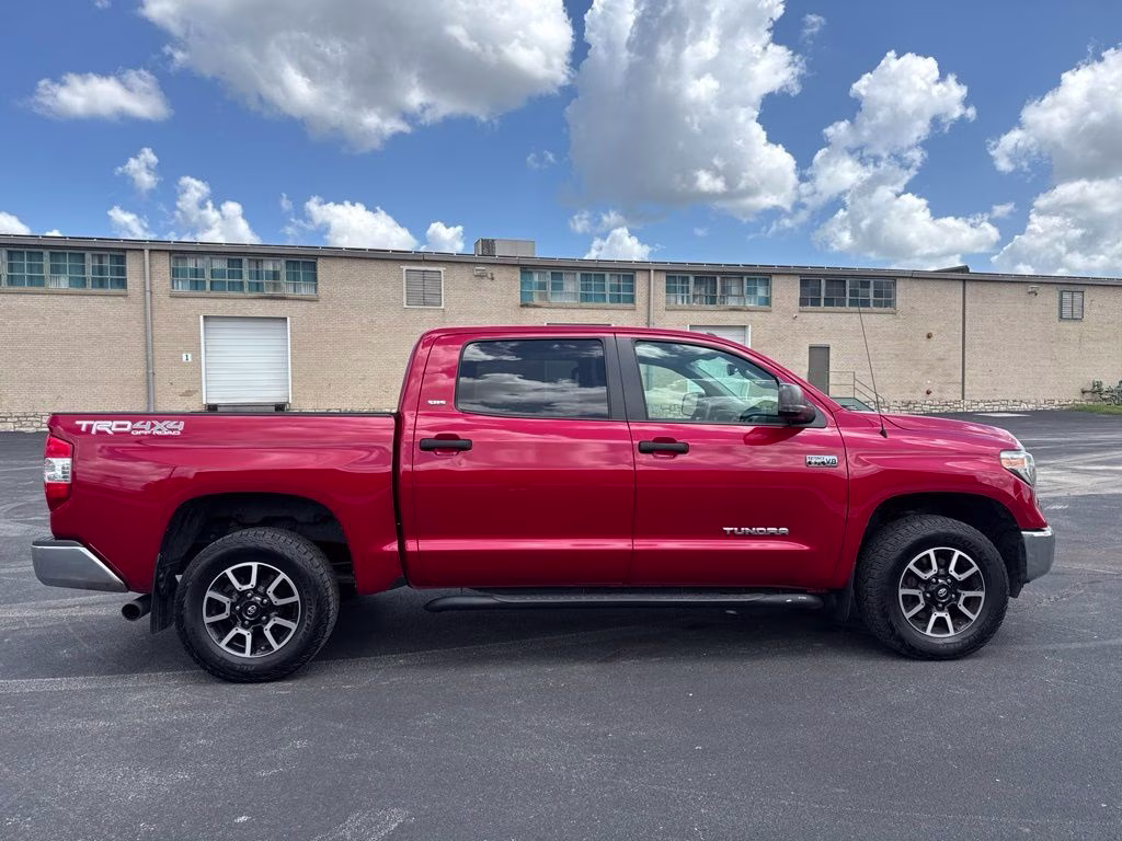 2018 Barcelona Red Metallic Toyota Tundra SR5 4X4 Truck