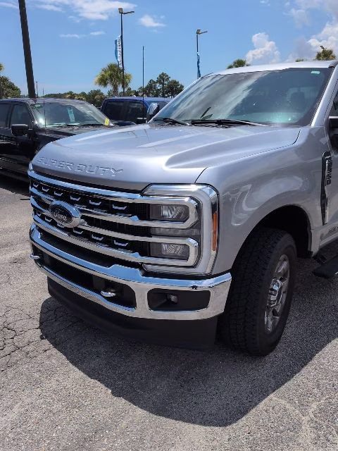2023 Silver Ford Super Duty F-350 SRW Lariat 4X4 Truck